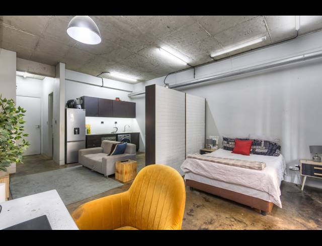 0.5 BEDROOM APARTMENT FOR SALE IN MABONENG